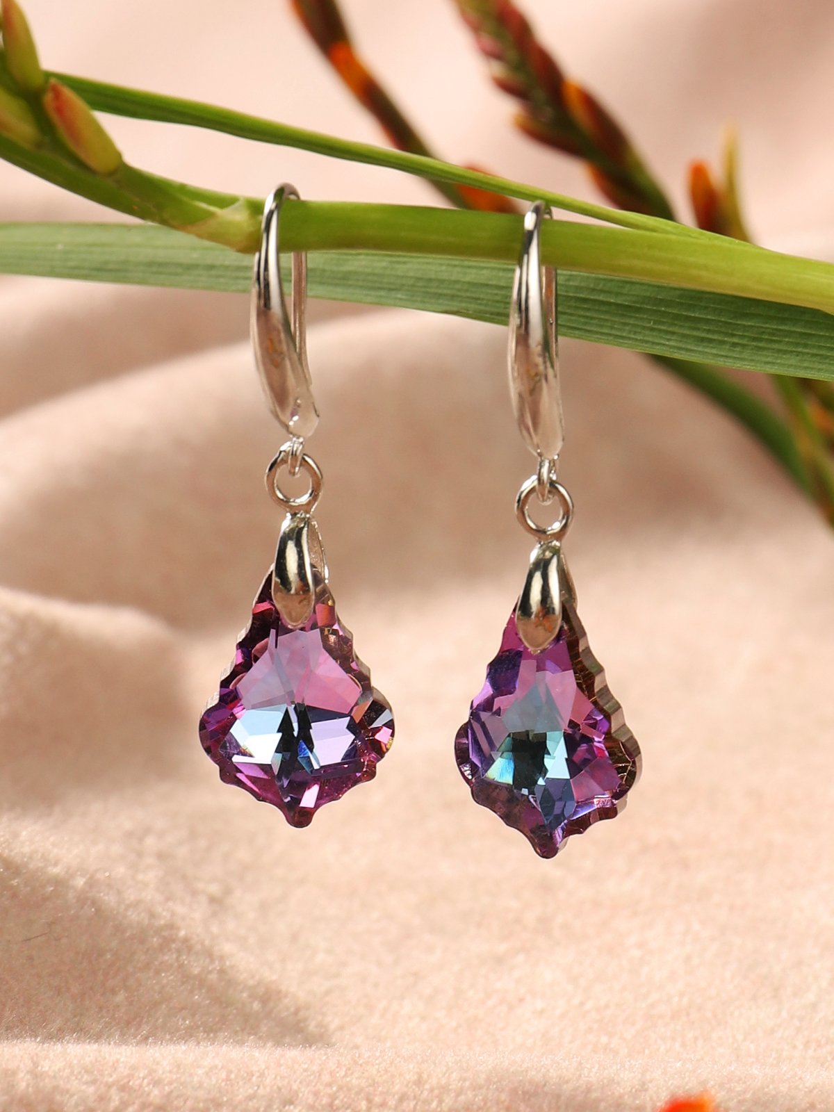 Casual Natural Irregular Gradient Crystal Drop Earrings