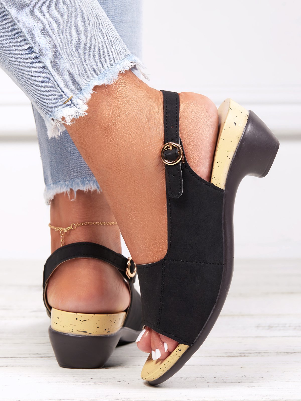 Retro Solid Simple Open Toe Chunky Heel Sandals