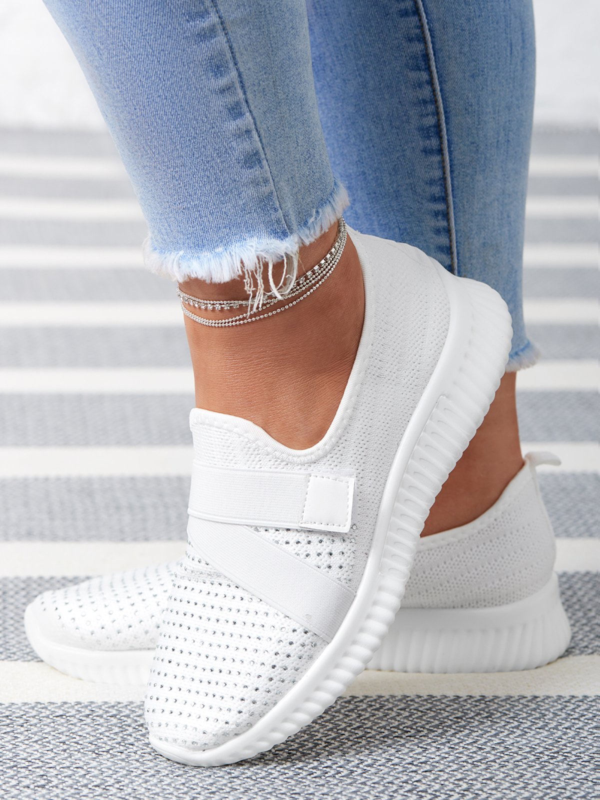Rhinestone Flyknit Breathable Upper Sneakers