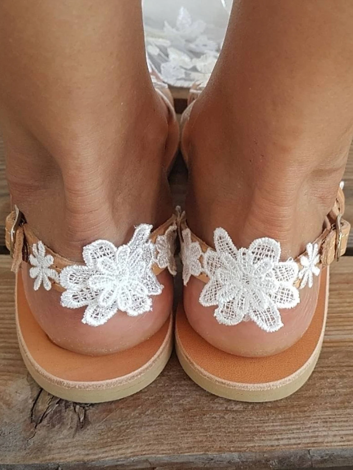 Women's Romantic White Flower Decorative Wedding Sandals