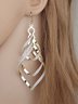 Womens Metal Rocky Earrings